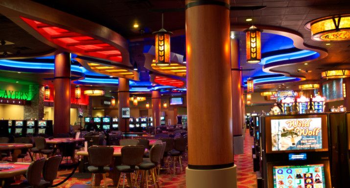 4 Seasons Slot پاکستان کیسینو میں بلیک جیک گیمز